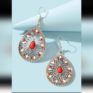 Hollow Out Water-Drop Earrings